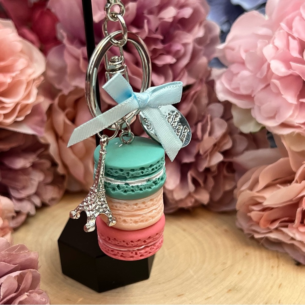 Colorful Macarons & Eiffel Tower Charm Keychain - Picture 3 of 13